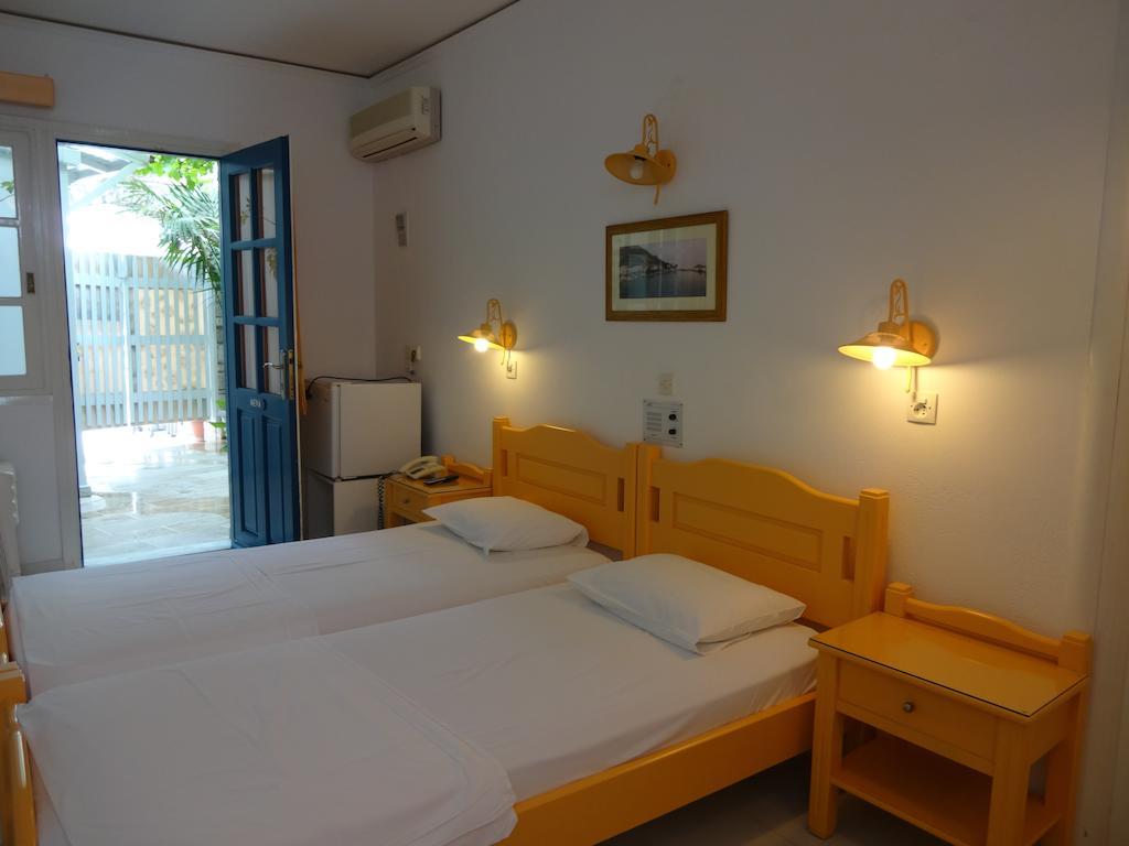 Remezzo Hotel & Studios Питагорион Номер фото